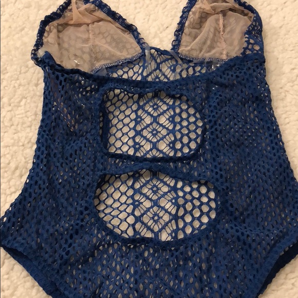 New mesh blue Victoria’s Secret 1-piece lingerie - Picture 6 of 6